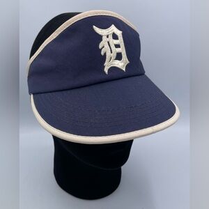 Detroit‎ Tigers Vtg 70’s Young An MLB Baseball Embroidered Visor Hat Never Worn